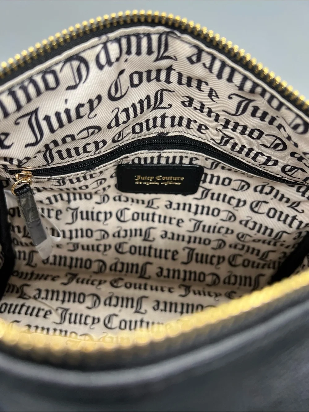 Juicy couture be‎ Classic II satchel purse